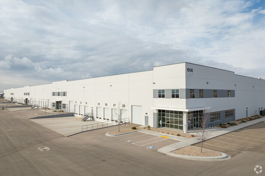 1906 Smeed Pkwy, Caldwell, ID for lease - Building Photo - Image 1 of 15