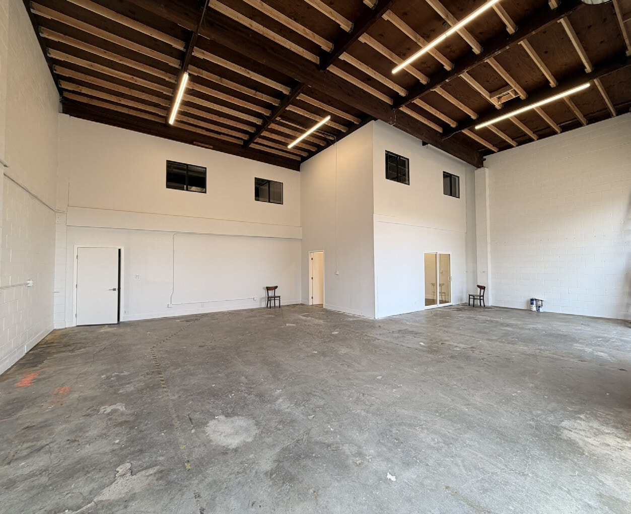 3113 Middlefield Rd, Redwood City, CA for lease Interior Photo- Image 1 of 5