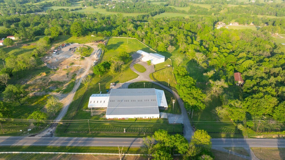 5830 Highway 231 S, Castalian Springs, TN à vendre - Photo du bâtiment - Image 3 de 53