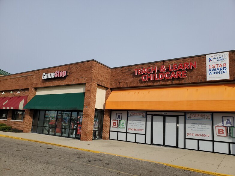 2690-2808 S Hamilton Rd, Columbus, OH à louer - Photo du bâtiment - Image 2 de 7