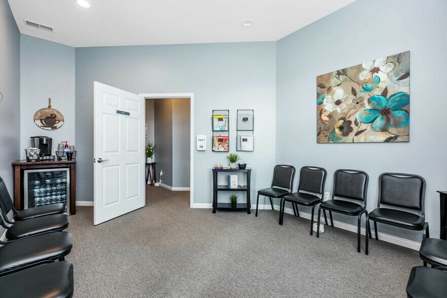 8495 S Mason Montgomery Rd, Mason, OH à vendre - Photo du bâtiment - Image 3 de 32