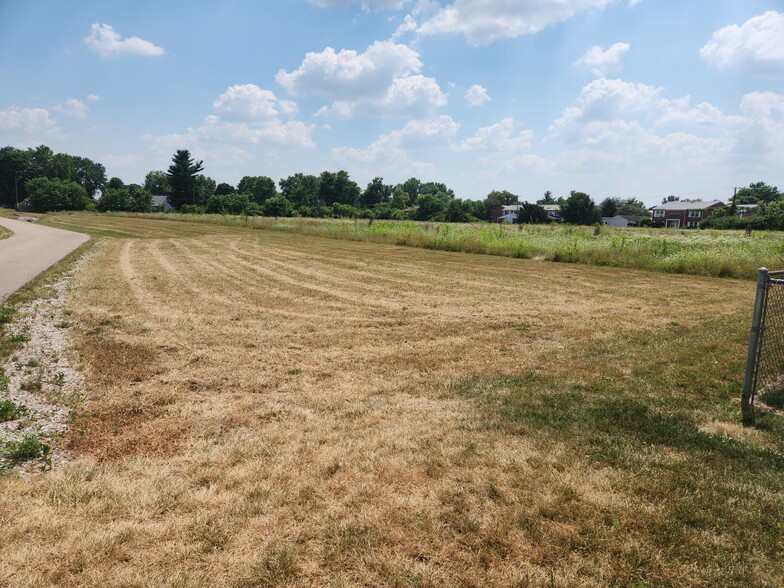 500 Block 4th st, Seymour, IN for sale - Primary Photo - Image 2 of 4