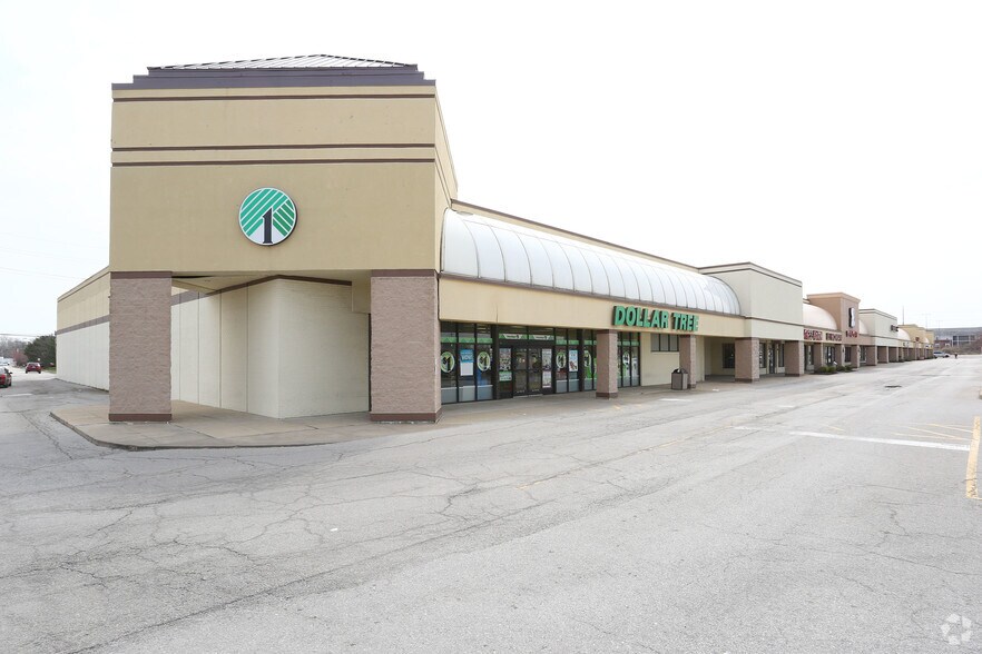 10850 Lincoln Trl, Fairview Heights, IL à louer - Photo du bâtiment - Image 2 de 4