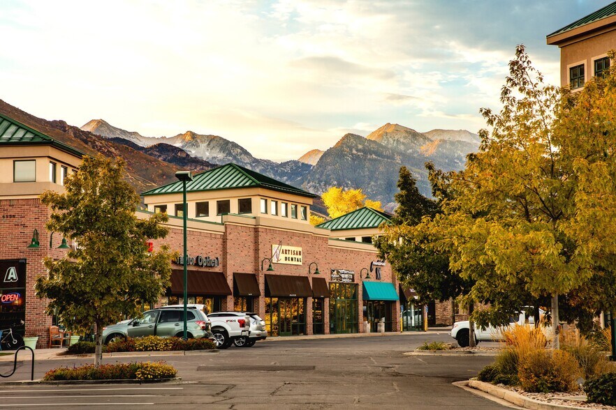 6556 S Big Cottonwood Canyon Rd, Salt Lake City, UT à louer - Photo du bâtiment - Image 1 de 2