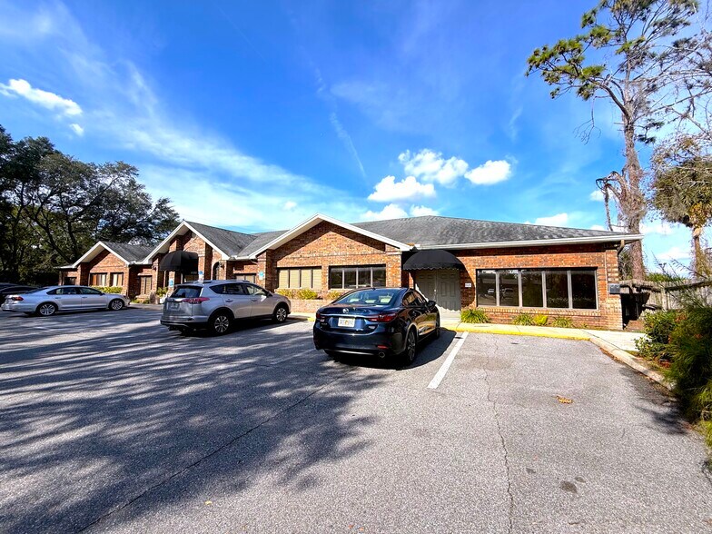 125 W Pineview St, Altamonte Springs, FL à louer - Photo du bâtiment - Image 3 de 18