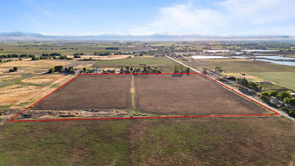 700 Division Road, Toppenish, WA à vendre - Photo du bâtiment - Image 3 de 6