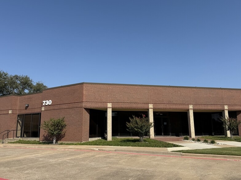 720 F Ave, Plano, TX for lease - Building Photo - Image 2 of 3