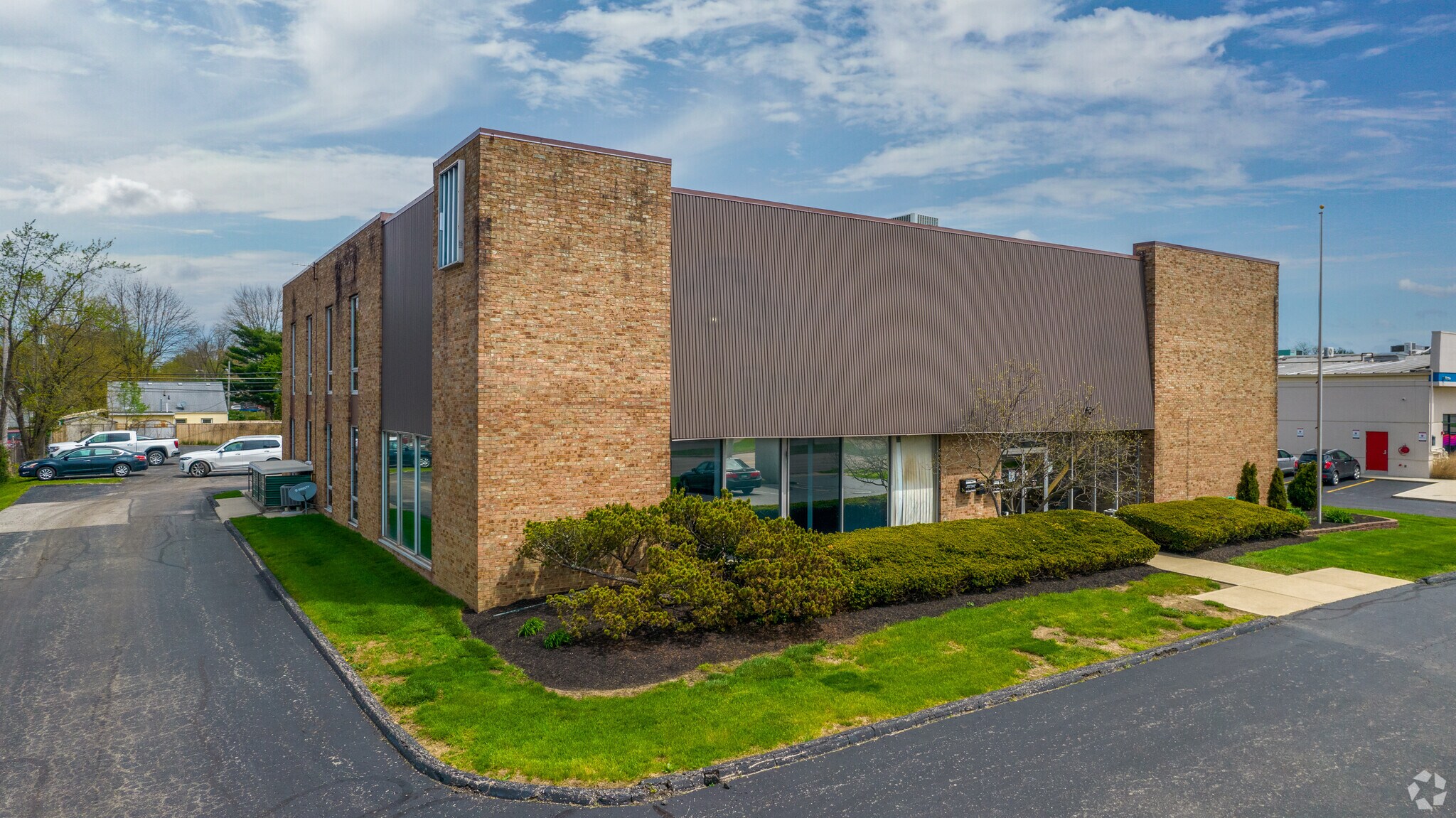 5150 E Main St, Whitehall, OH for lease Primary Photo- Image 1 of 8