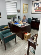 1599 NW 9th Ave, Boca Raton, FL for lease Interior Photo- Image 2 of 12