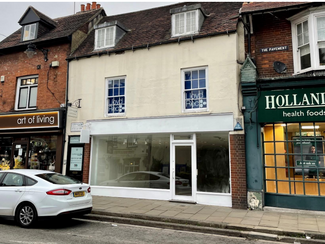 Plus de détails pour 70 High St, Reigate - Vente au détail à louer