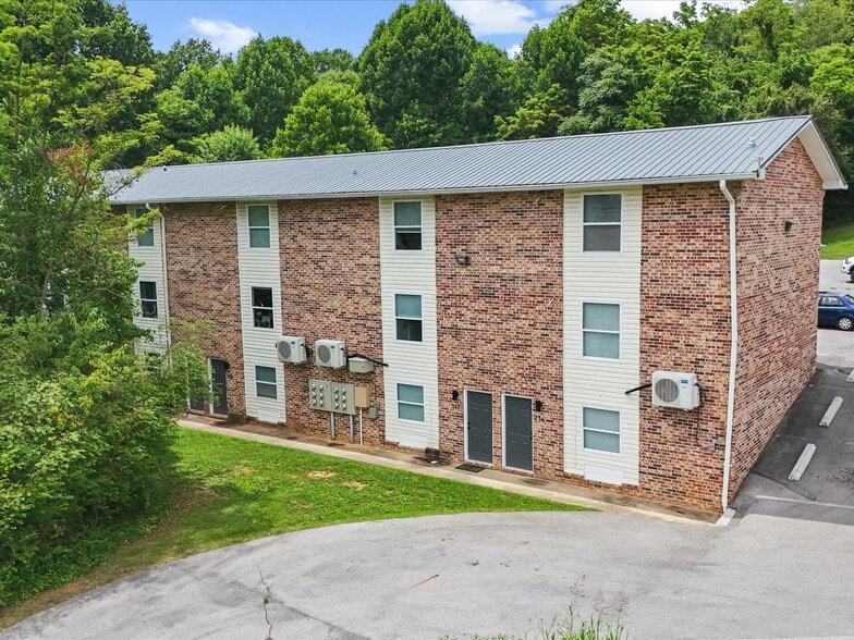 112 Becky Dr, Greeneville, TN à vendre - Photo du bâtiment - Image 3 de 48
