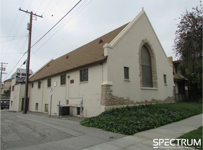111 S 6th St, Burbank, CA for lease - Primary Photo - Image 1 of 8