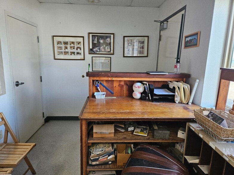 65 Frank Martin Ct, Arcata, CA for sale - Interior Photo - Image 2 of 7