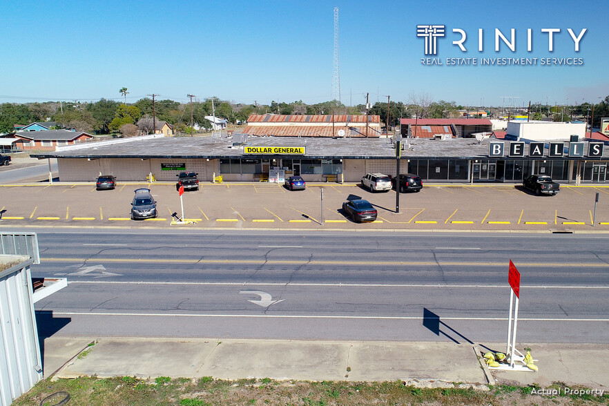 102-118 W Rice St, Falfurrias, TX for sale - Primary Photo - Image 1 of 1