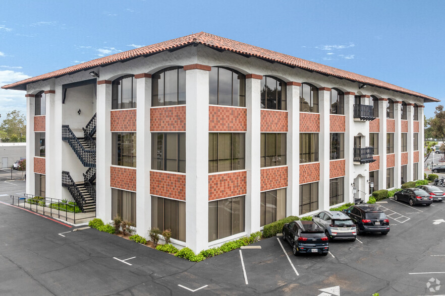 7071 Convoy Ct, San Diego, CA for lease - Building Photo - Image 1 of 5