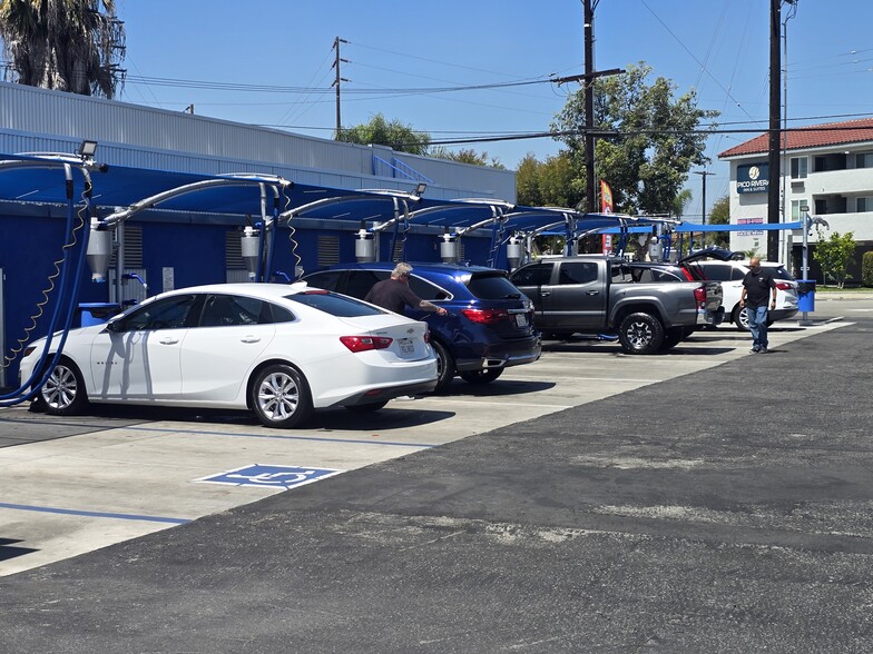 8529 Rosemead Blvd, Pico Rivera, CA for sale - Building Photo - Image 2 of 16