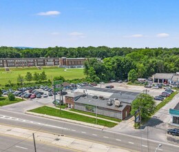 611 Dutchess Tpke, Poughkeepsie, NY - Aérien  Vue de la carte