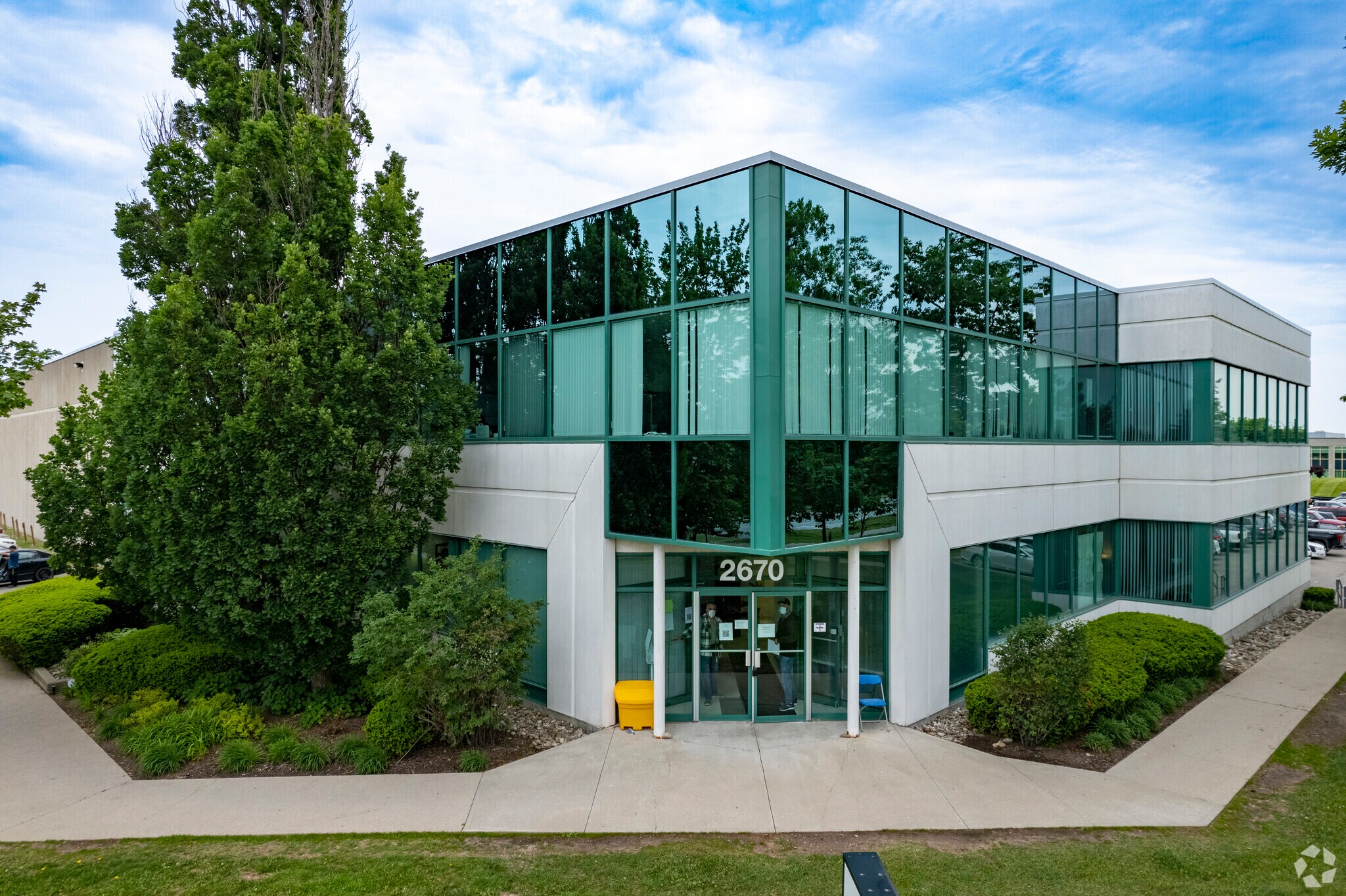 2670 Plymouth Dr, Oakville, ON for sale Primary Photo- Image 1 of 1