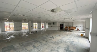 Poplar Av, Lincoln for lease Construction Photo- Image 2 of 7