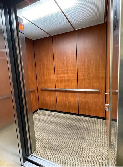 14489 John Humphrey Dr, Orland Park, IL à louer - Photo intérieure - Image 2 de 6