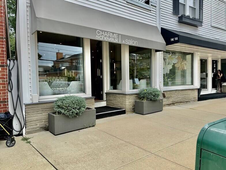 272-278 Sound Beach Ave, Old Greenwich, CT à louer - Photo du bâtiment - Image 3 de 31
