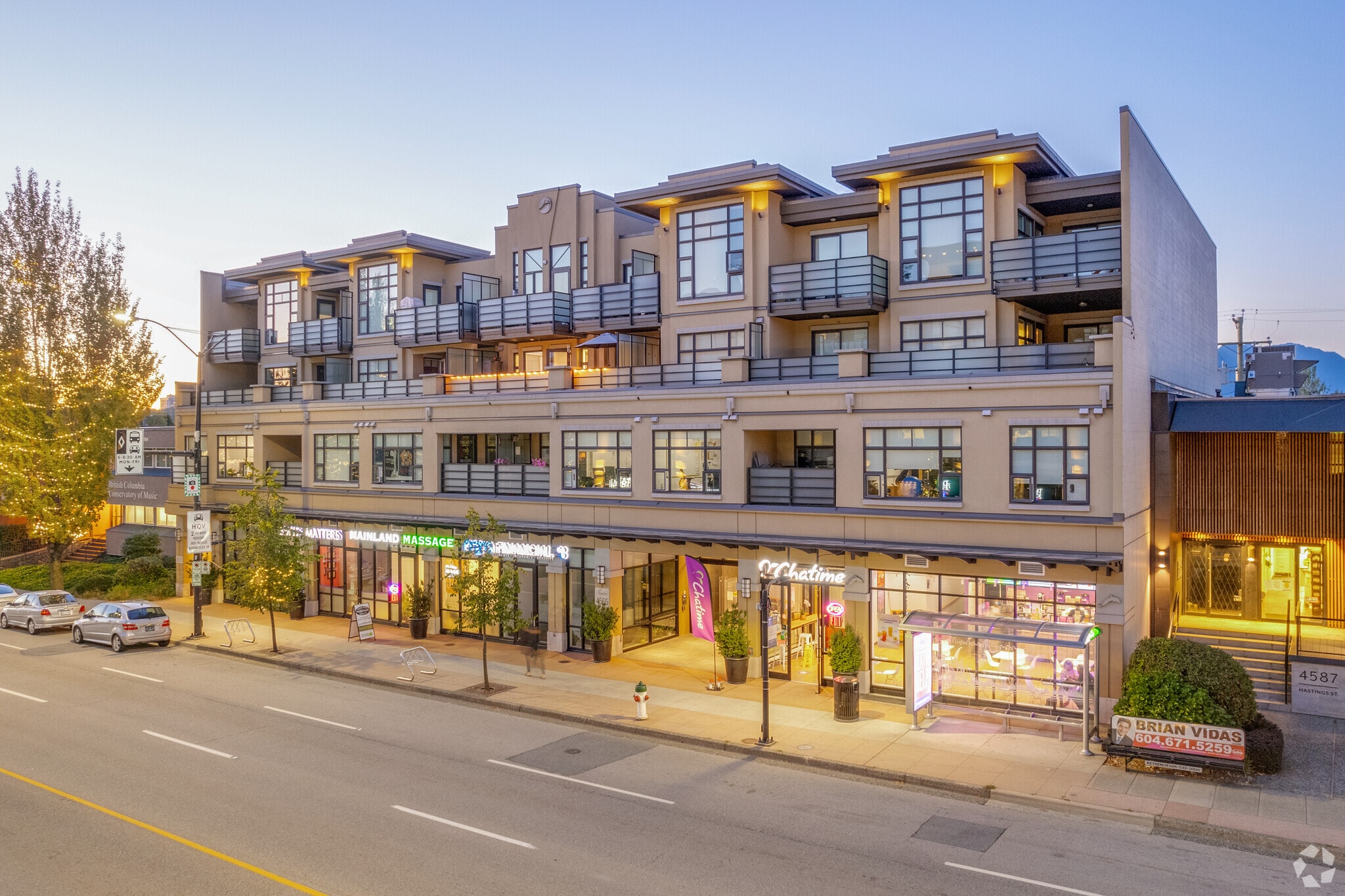 4551-4569 Hastings St, Burnaby, BC for sale Primary Photo- Image 1 of 4