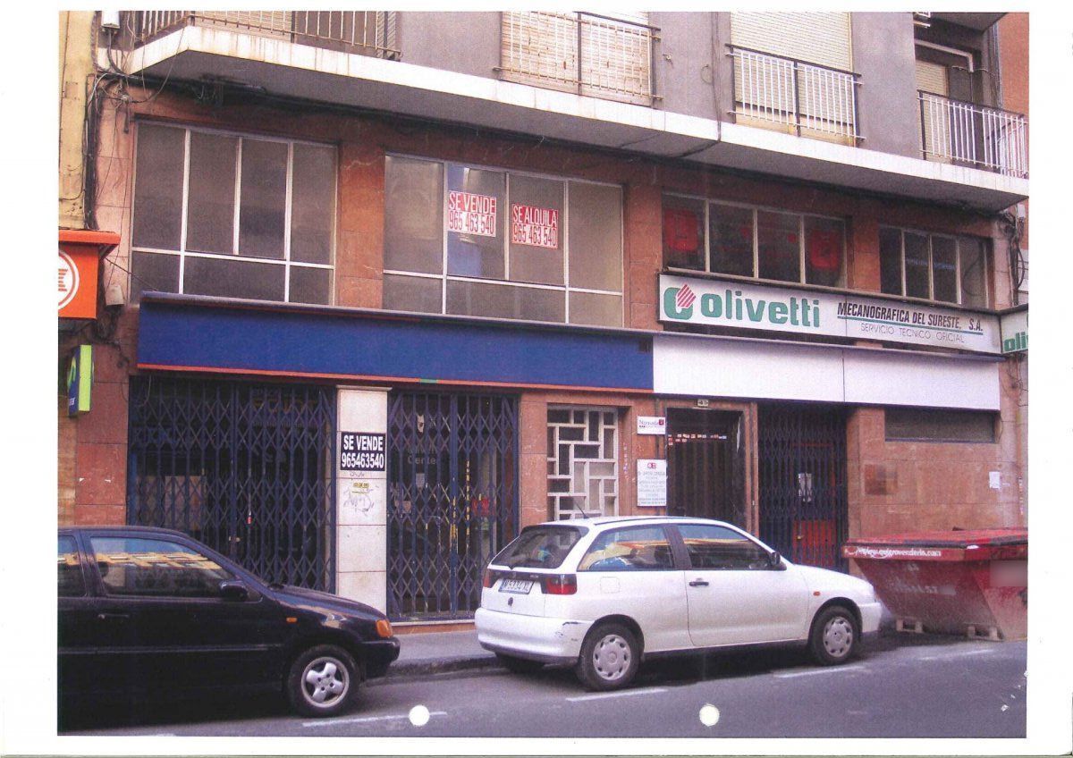 Commerce de détail dans Elche, Alicante à louer Photo du bâtiment- Image 1 de 5