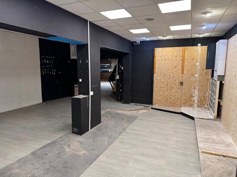 186-194 Chingford Mount Rd, Londres à louer - Photo du bâtiment - Image 2 de 10