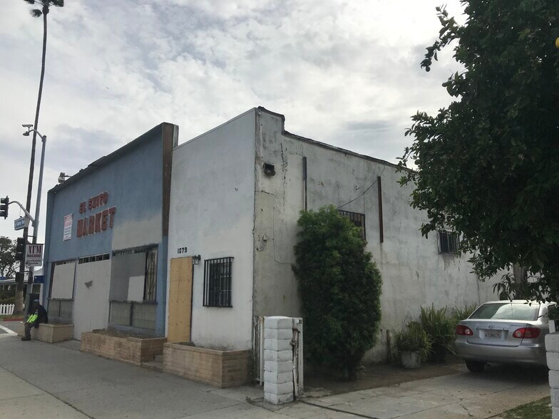 1079-1091 S Garey Ave, Pomona, CA à vendre - Photo du bâtiment - Image 1 de 4
