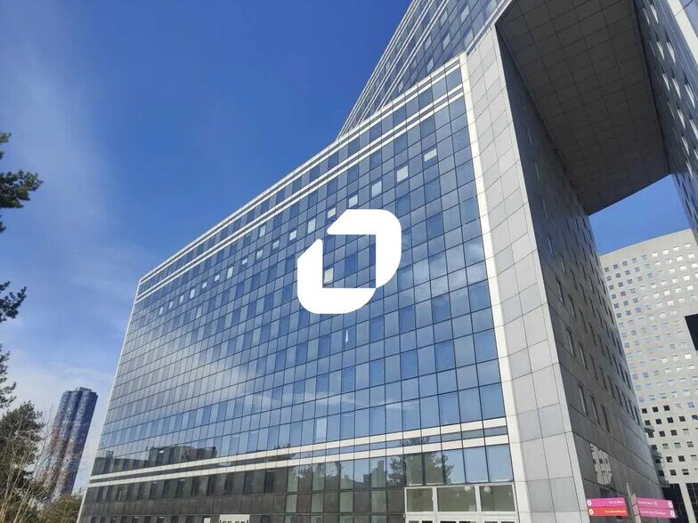 Bureau dans Puteaux à vendre - Photo du bâtiment - Image 1 de 32