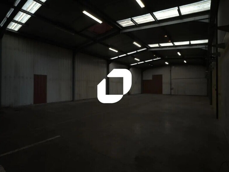 29 Rue Saint Exupéry, Haguenau for lease - Interior Photo - Image 2 of 8