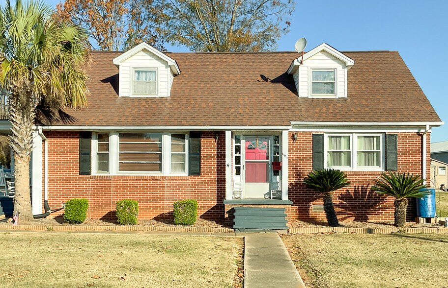 1803 Cherokee Ave, Gaffney, SC for sale - Primary Photo - Image 1 of 60