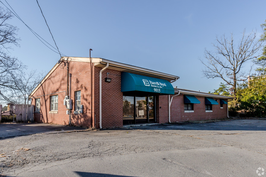 9015 Kanis Rd, Little Rock, AR for sale - Building Photo - Image 1 of 1