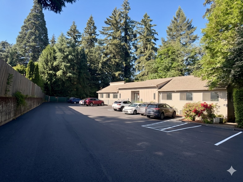 2700 SE Harrison St, Milwaukie, OR for sale - Building Photo - Image 3 of 7