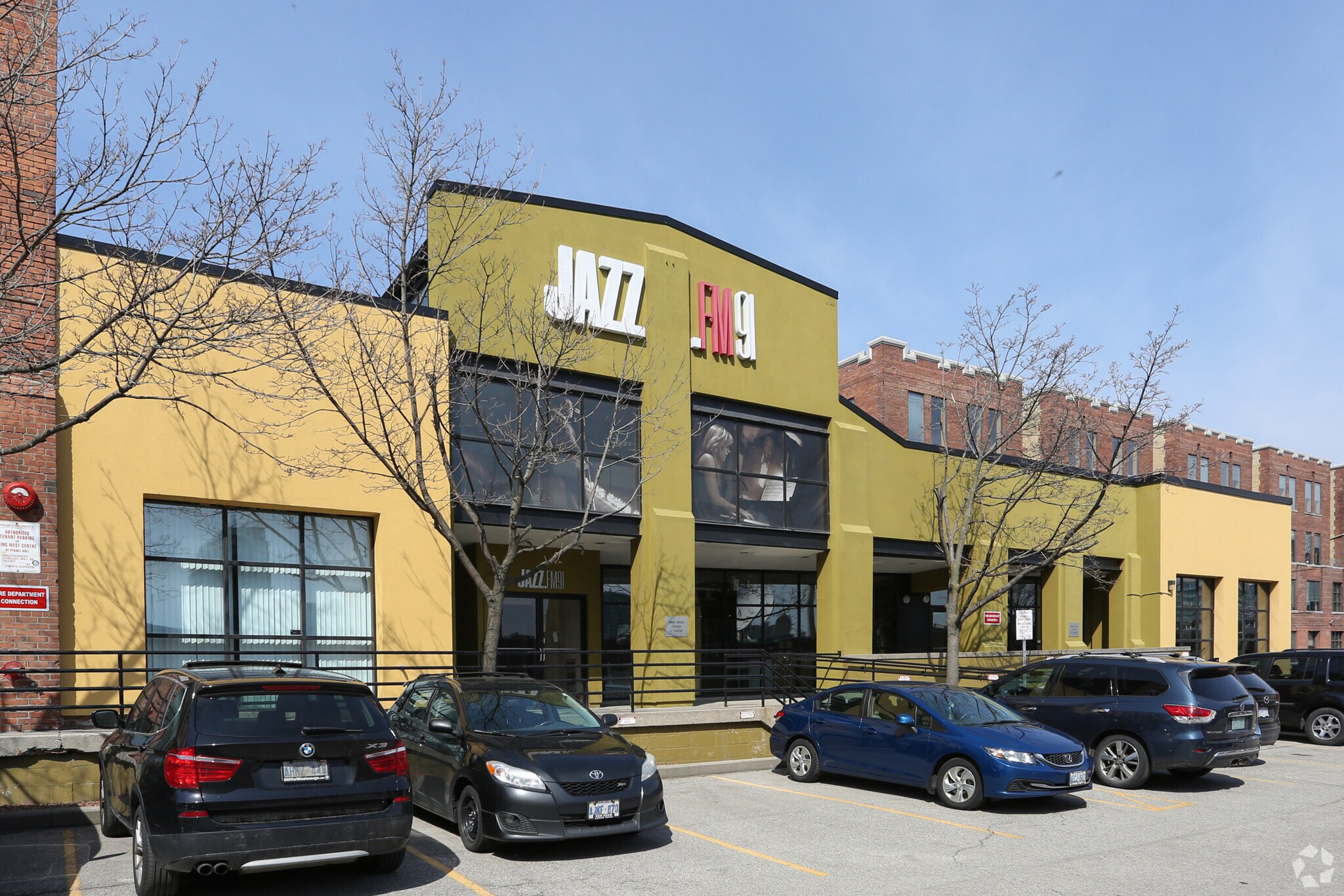 4-6 Pardee Ave, Toronto, ON à vendre Photo principale- Image 1 de 1