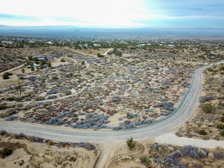 Green Rd, Pinon Hills, CA à vendre - Photo du b timent - Image 3 de 3