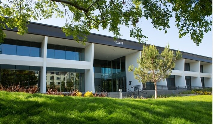 13031 W Jefferson Blvd, Los Angeles, CA for lease Building Photo- Image 1 of 19