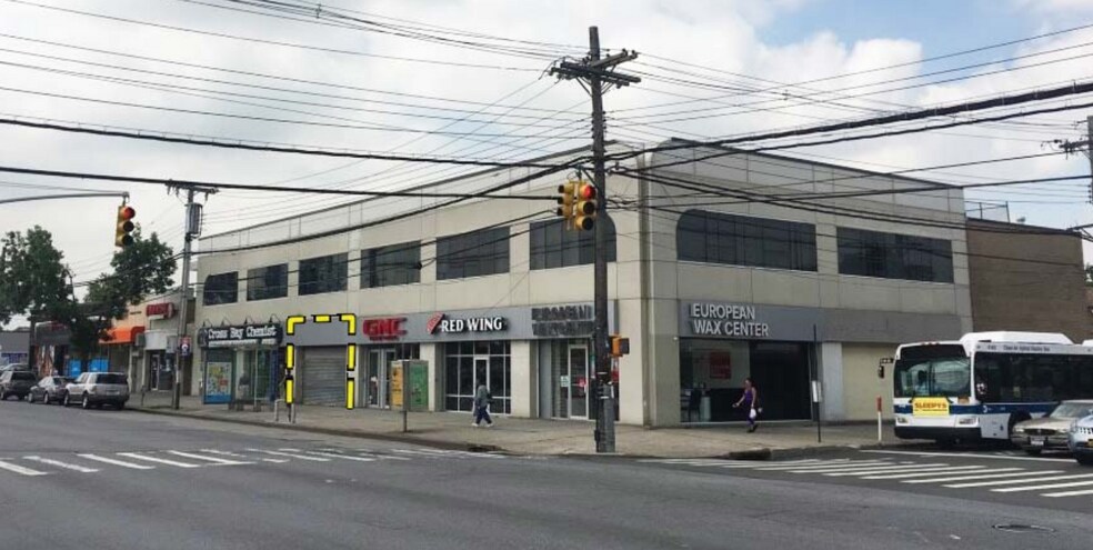 157-02 Cross Bay Blvd, Howard Beach, NY à louer - Photo du bâtiment - Image 2 de 5