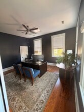 112 S Magnolia St, Summerville, SC à louer Photo intérieure- Image 2 de 19