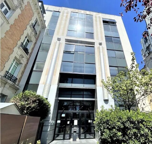 Office in Vincennes for lease Primary Photo- Image 1 of 23