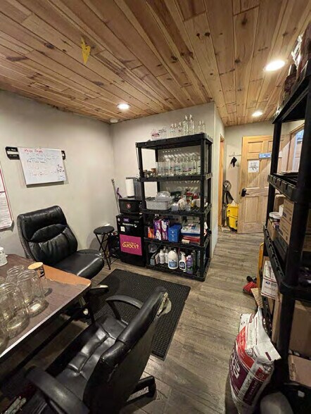 3141 Page Ave, Jackson, MI à vendre - Photo intérieure - Image 3 de 15