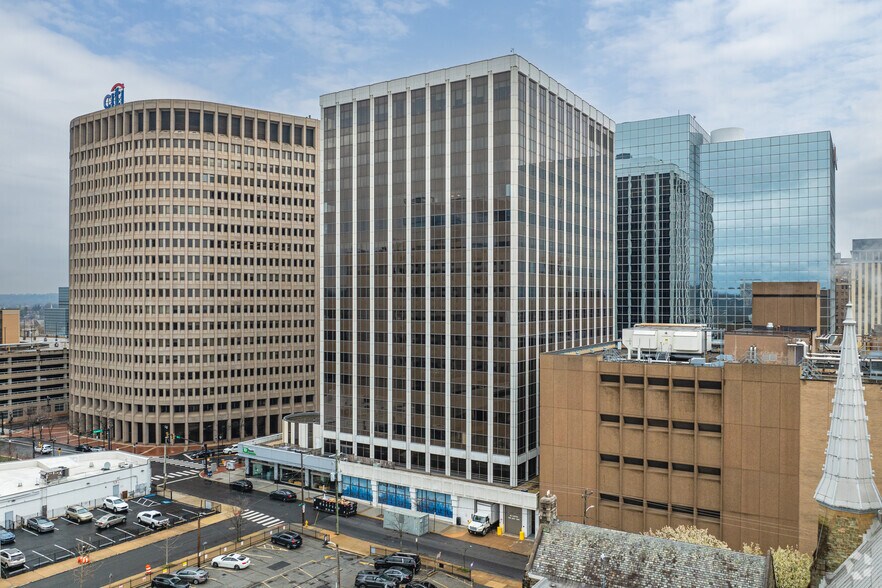 300 Delaware Ave, Wilmington, DE à louer - Photo du bâtiment - Image 2 de 5