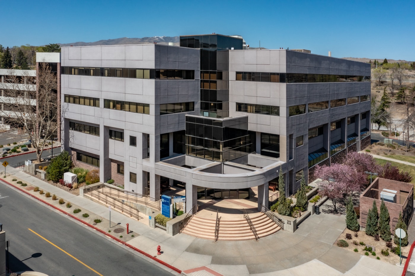 343 Elm St, Reno, NV for lease Primary Photo- Image 1 of 12