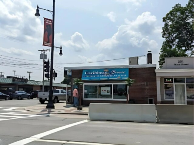 233 Main St, Nashua, NH à vendre - Photo du bâtiment - Image 3 de 13