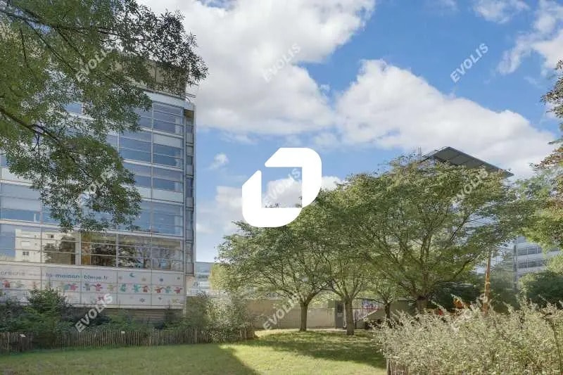 140 Avenue Jean Lolive, Pantin for lease - Building Photo - Image 3 of 53