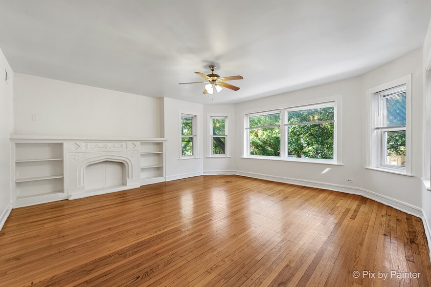 7833 S Kingston Ave, Chicago, IL à vendre - Photo du bâtiment - Image 3 de 32