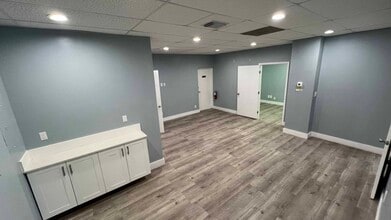 5555 Hollywood Blvd, Hollywood, FL à louer Photo intérieure- Image 1 de 26