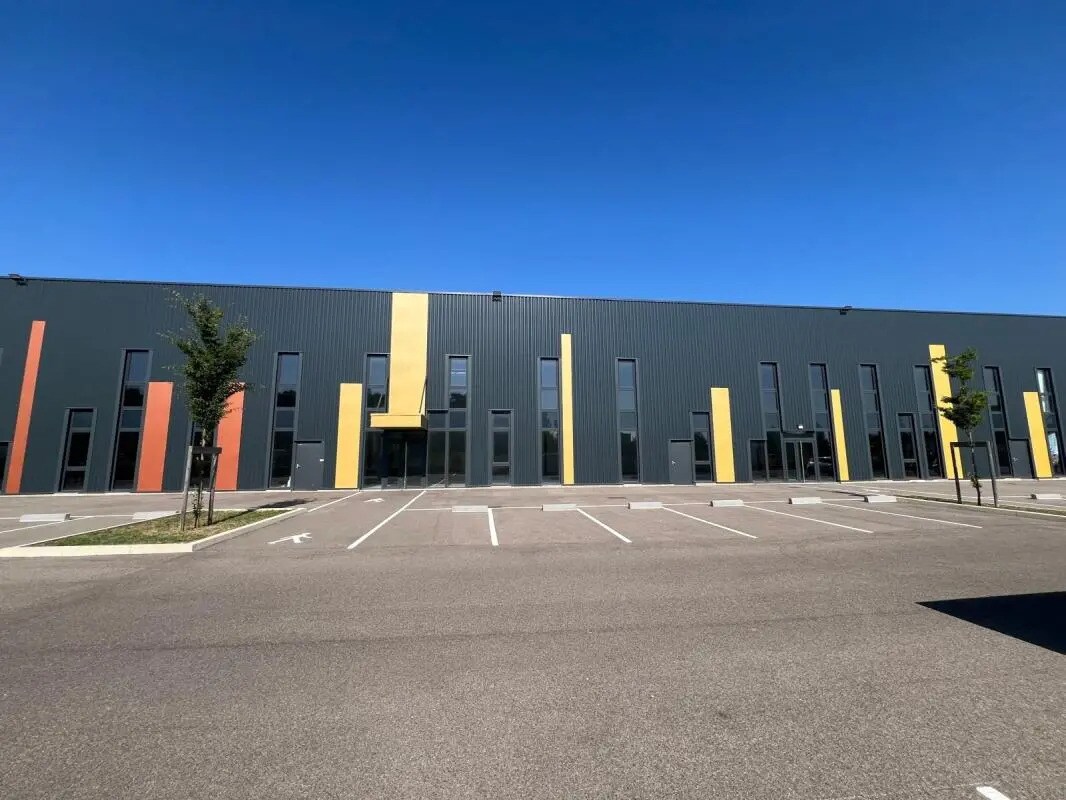 Flex in Villefontaine for sale Building Photo- Image 1 of 4