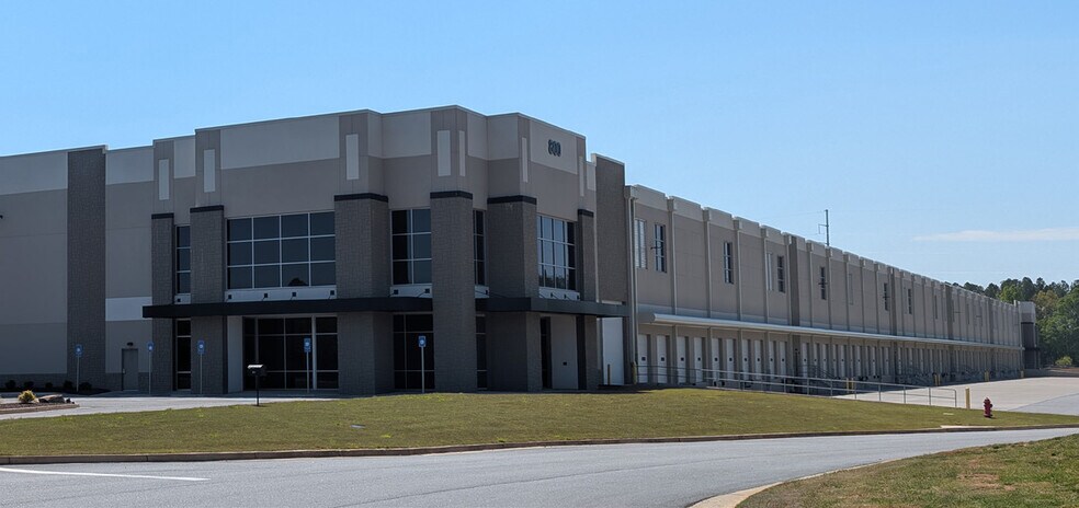 800 Cassville White Rd SE, Cartersville, GA à louer - Photo du bâtiment - Image 1 de 4