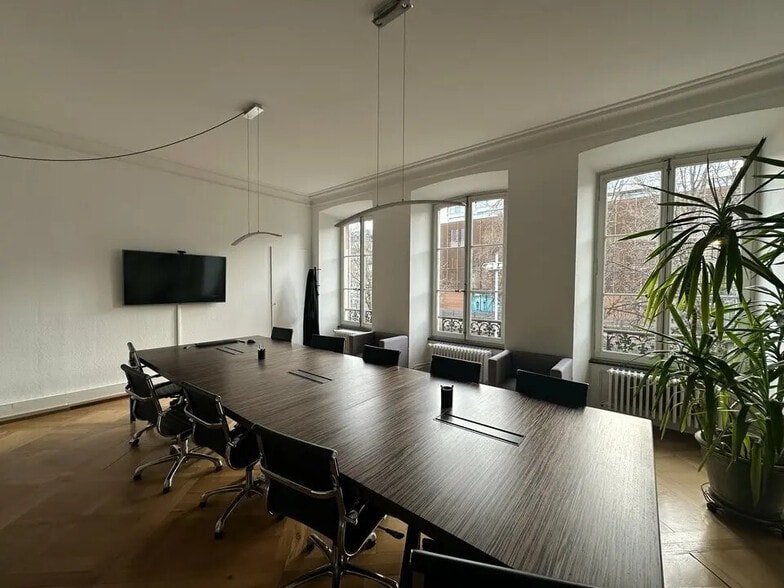 Office in Strasbourg for lease - Interior Photo - Image 2 of 9